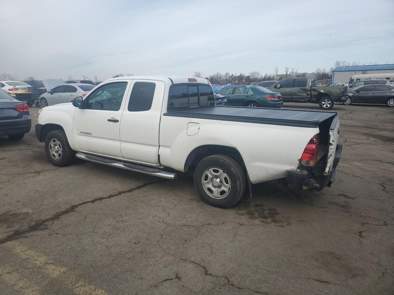 2014 Toyota Tacoma - Image 2