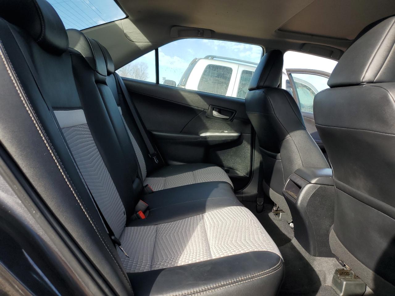 2012 Toyota Camry - Image 10