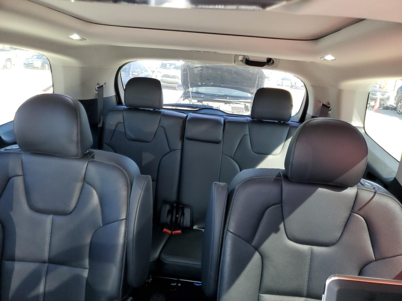 2022 Kia Telluride - Image 10