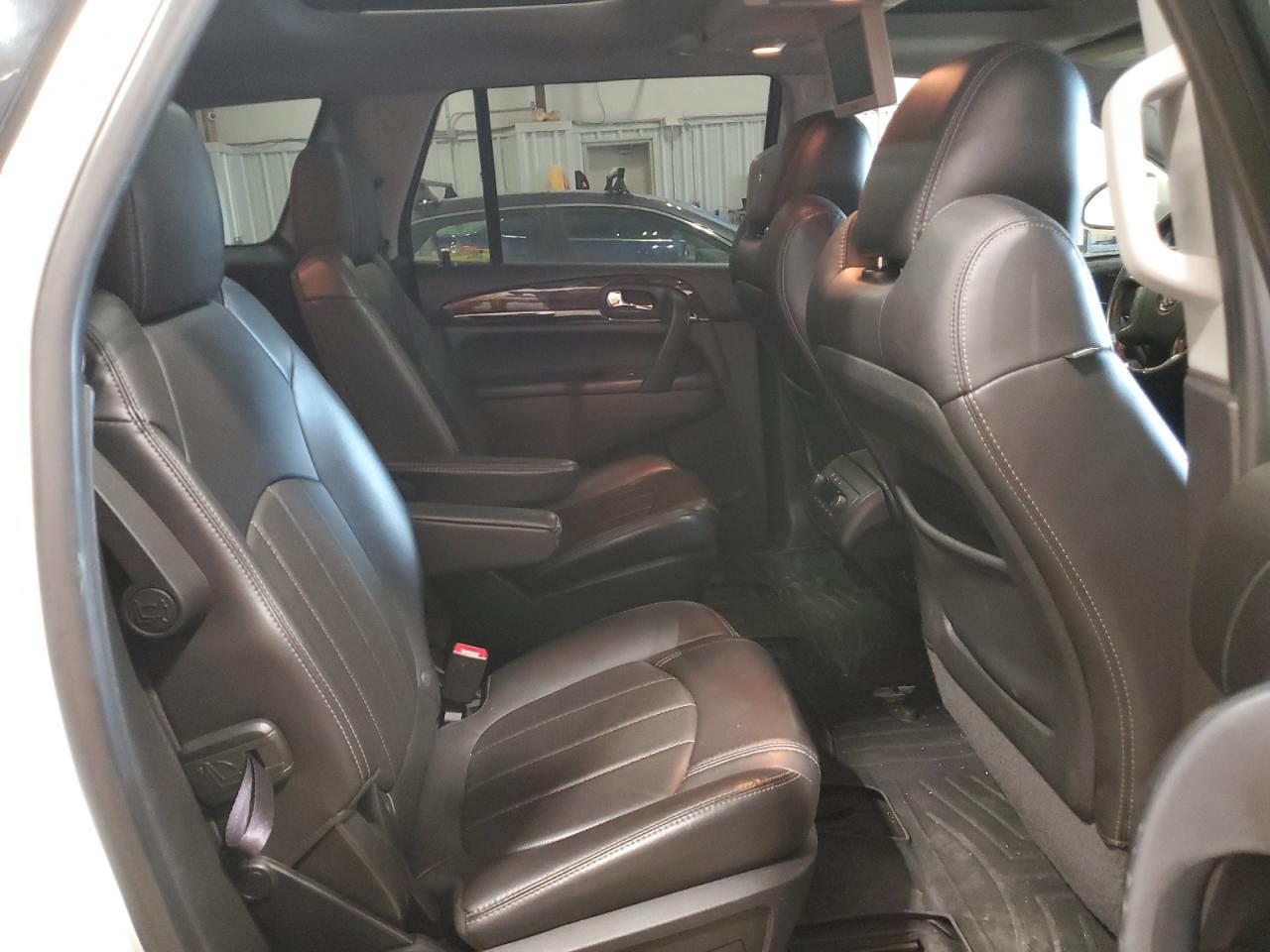2015 Buick Enclave - Image 11