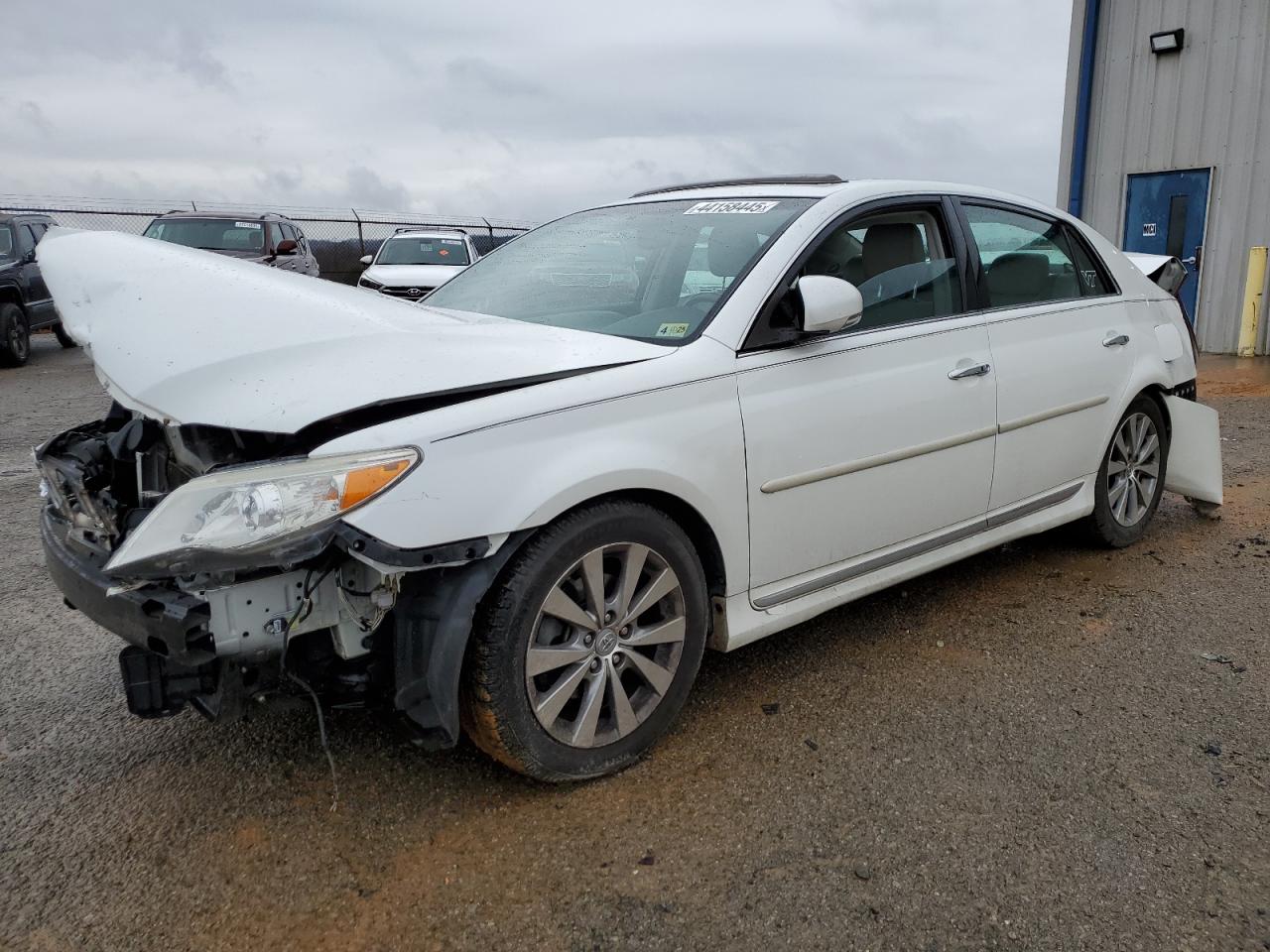 2011 Toyota Avalon - Image 1