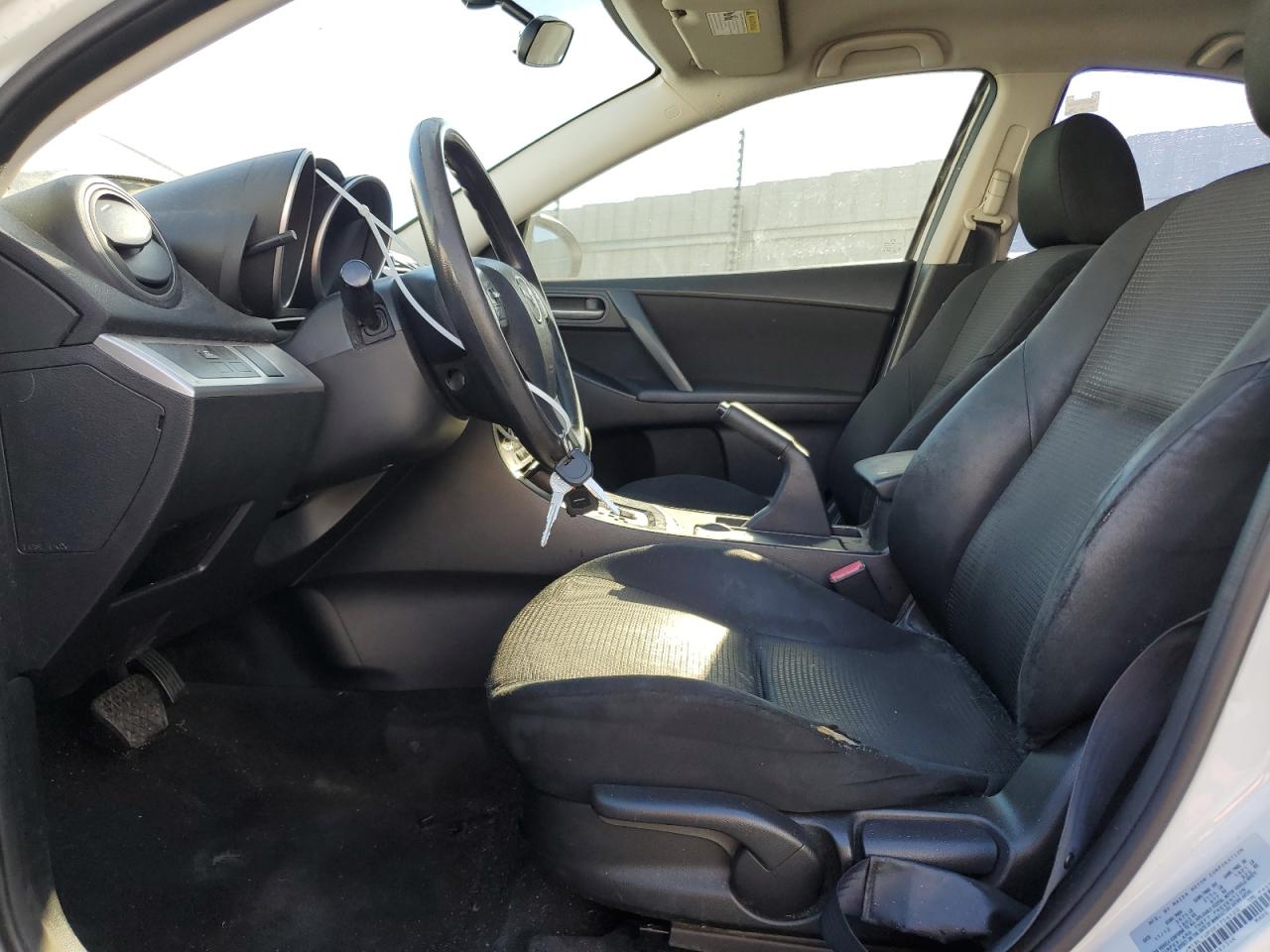2013 Mazda 3 - Image 7