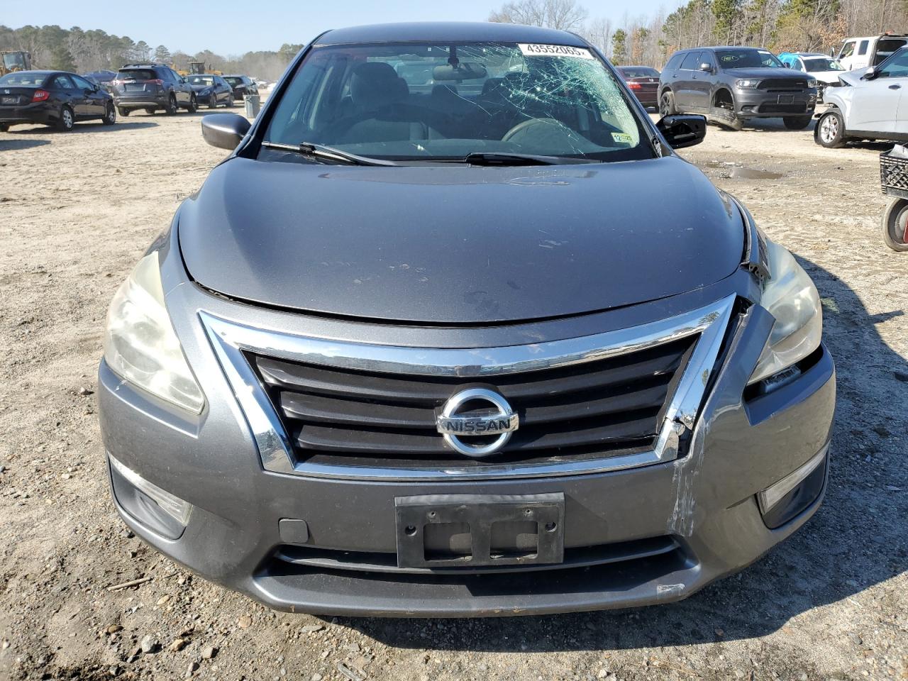 2015 Nissan Altima - Image 5