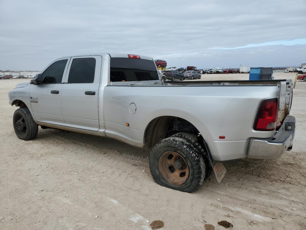 2018 RAM 3500 - Image 2
