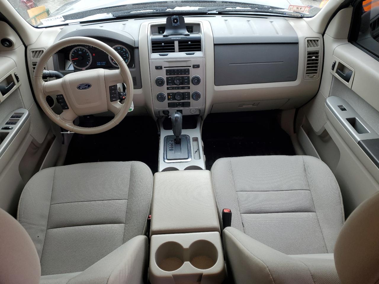 2010 Ford Escape - Image 8