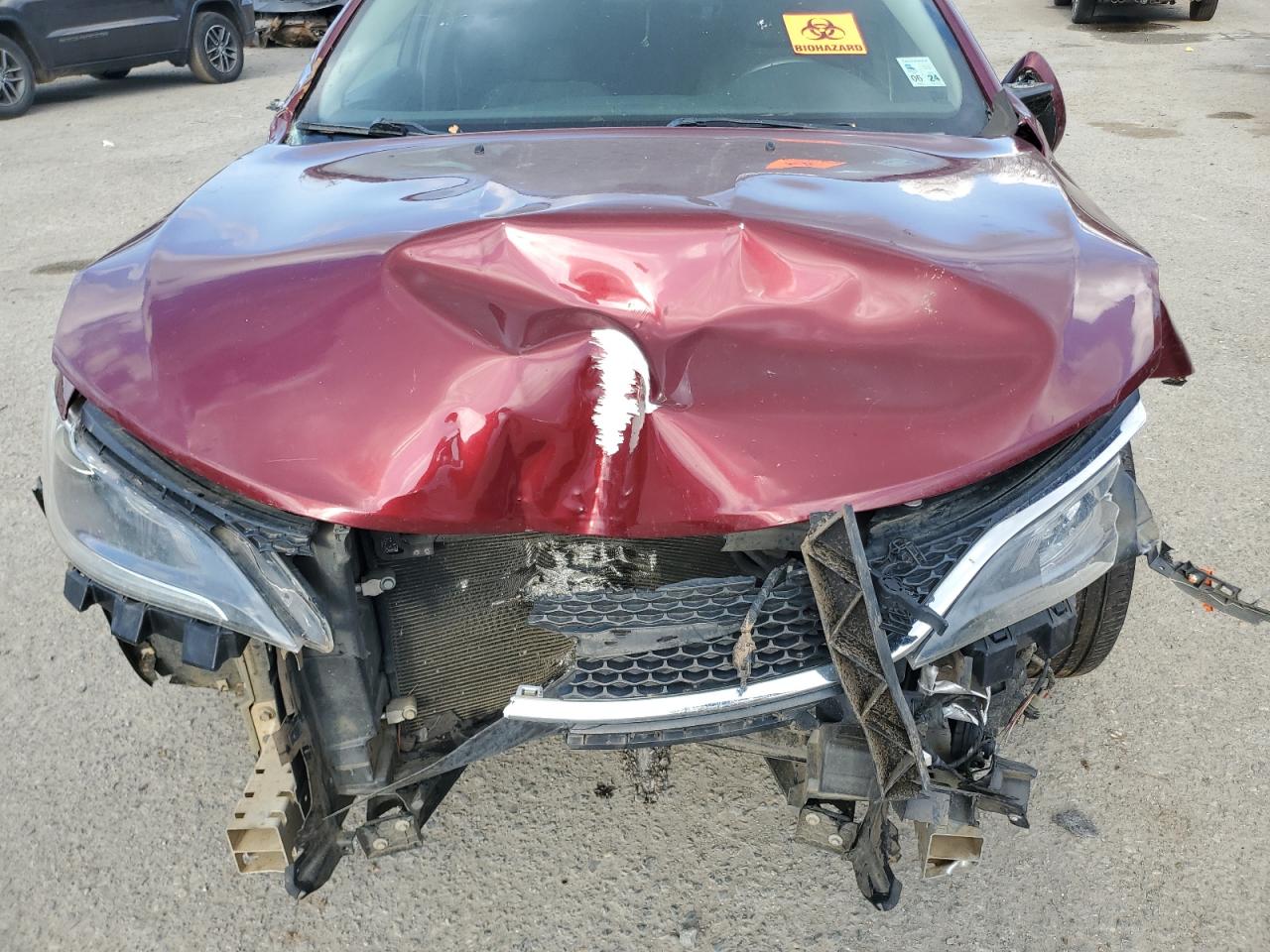2016 Chrysler 200 - Image 11
