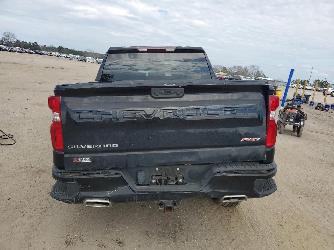 2022 Chevrolet Silverado - Image 6