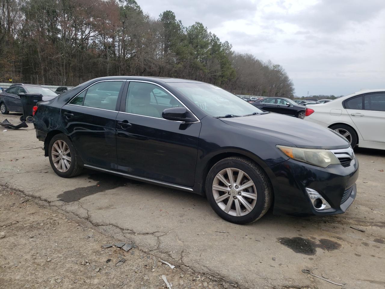 2014 Toyota Camry - Image 4