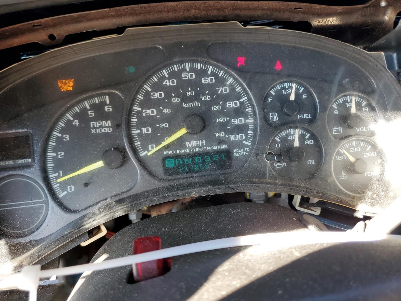 2000 GMC Sierra - Image 9