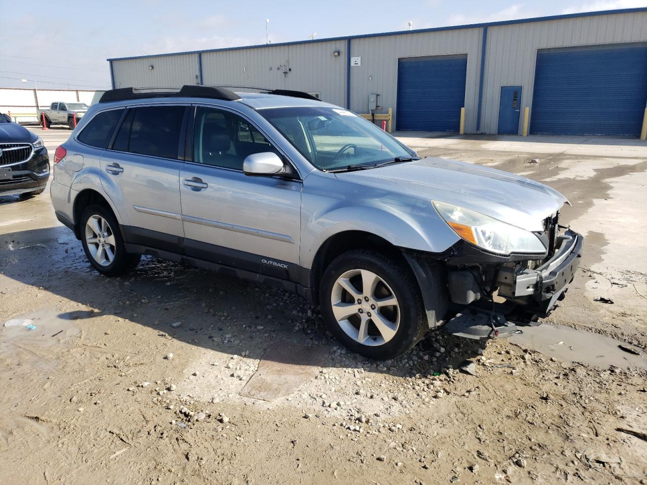 2013 Subaru Outback - Image 4