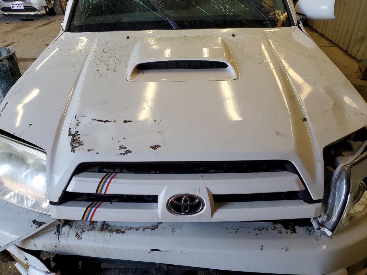 2004 Toyota 4Runner - Image 12