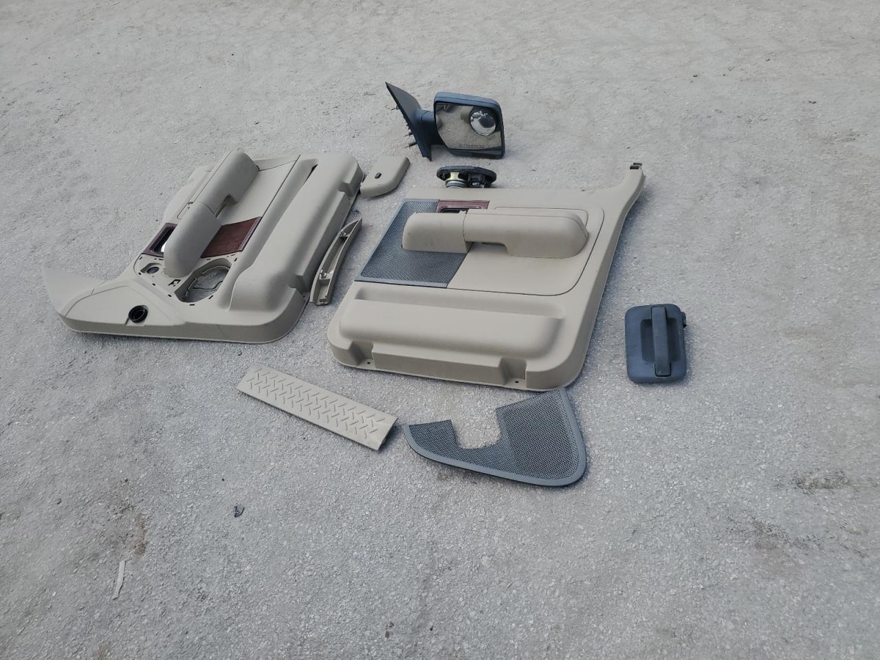 2005 Ford F-150 - Image 12