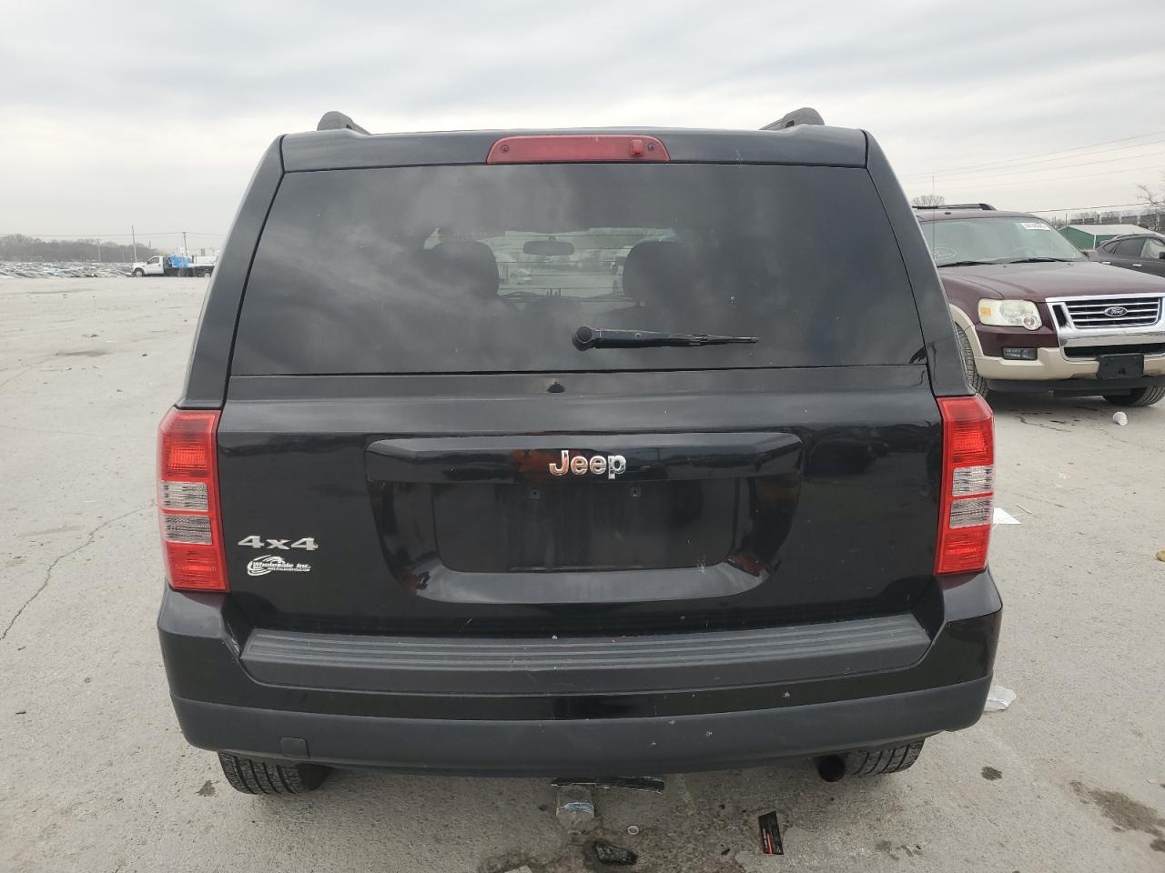 2015 Jeep Liberty (Patriot) - Image 6