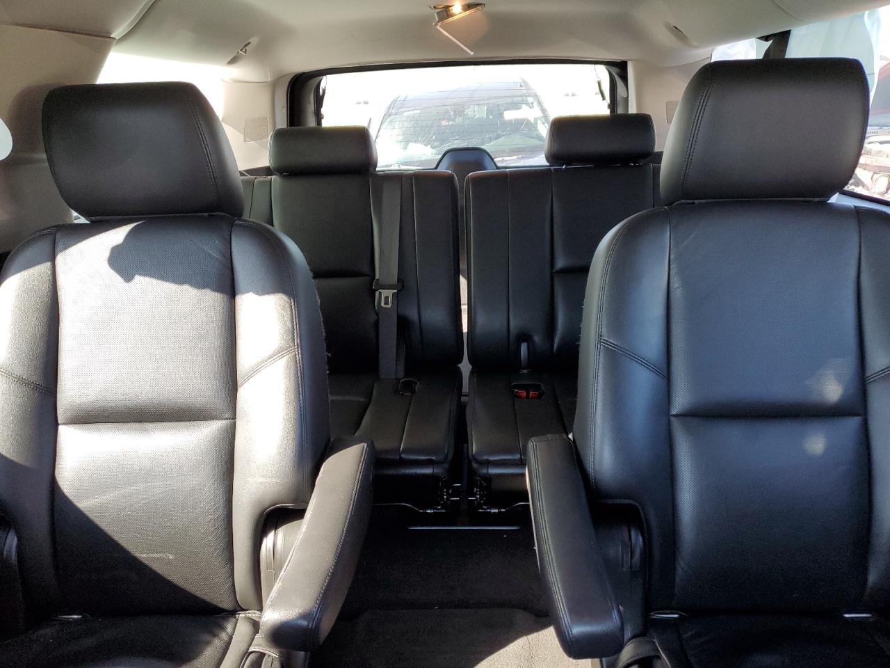 2012 GMC Yukon - Image 10
