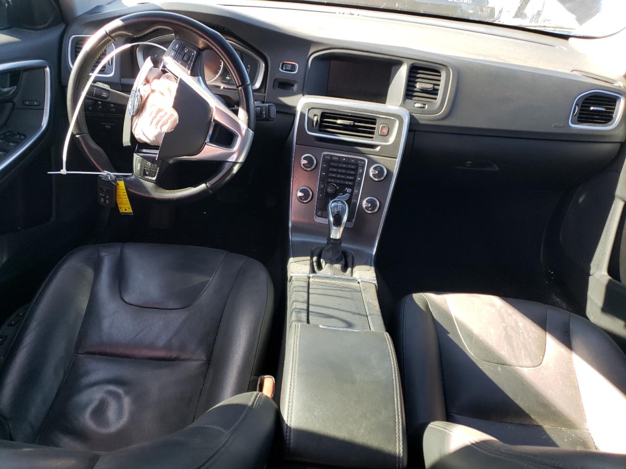 2016 Volvo S60 - Image 8
