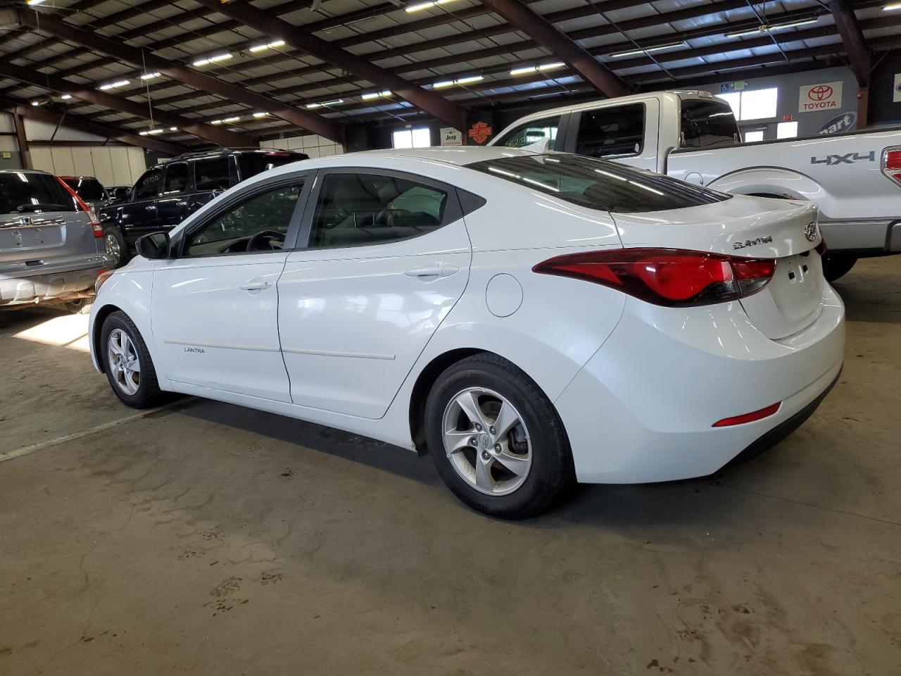 2015 Hyundai Elantra - Image 2