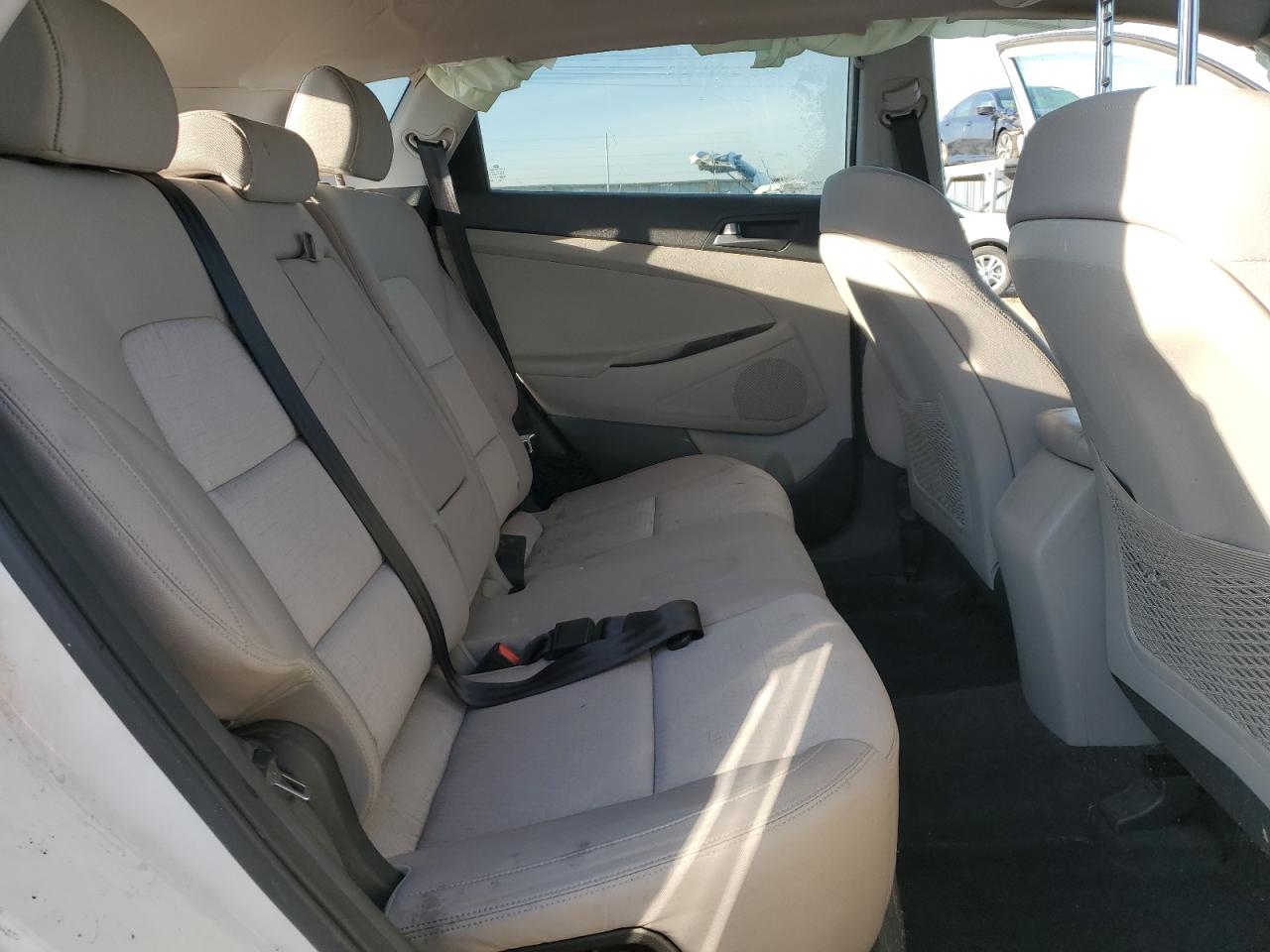 2016 Hyundai Tucson - Image 12