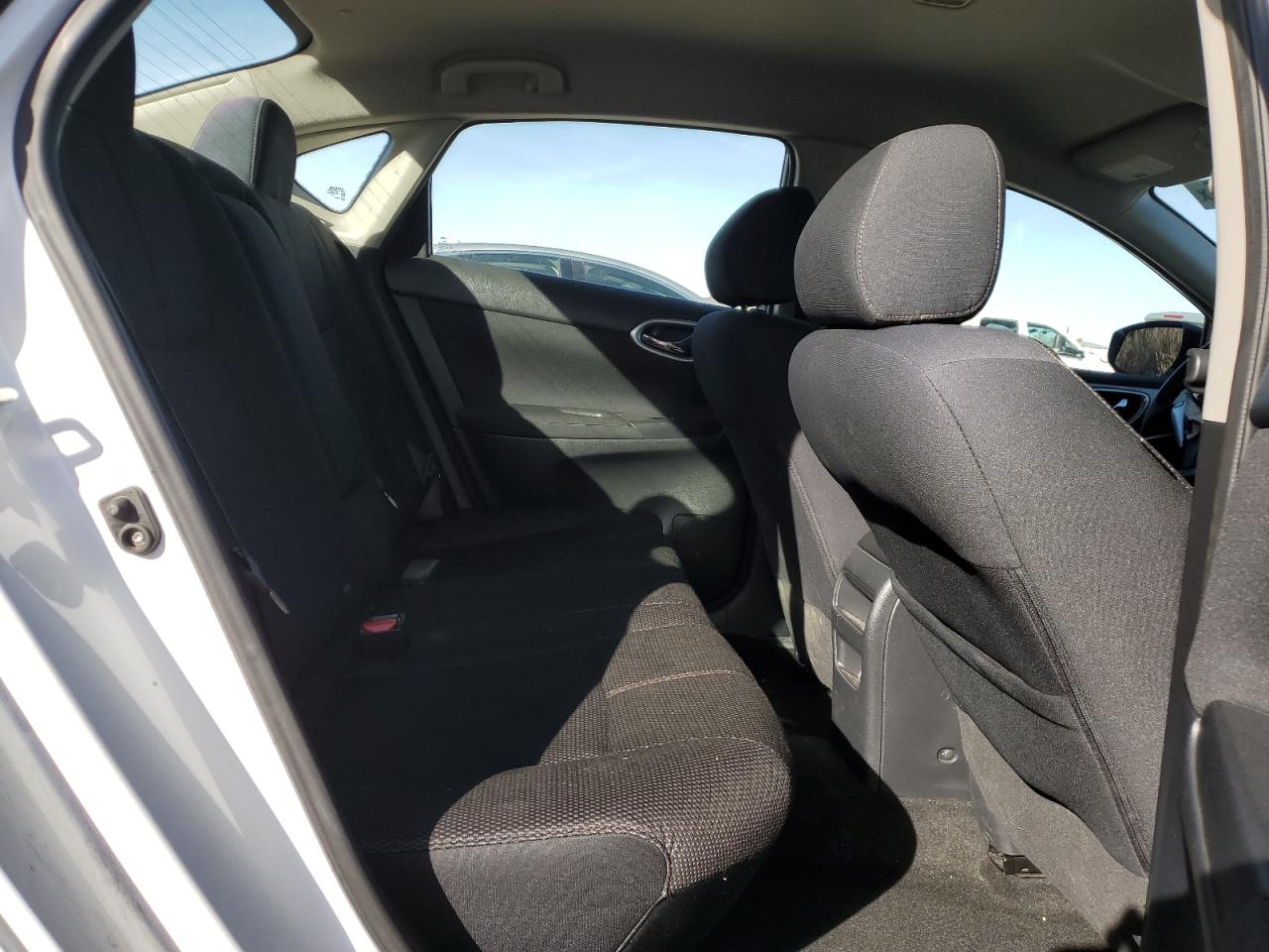 2013 Nissan Sentra - Image 11