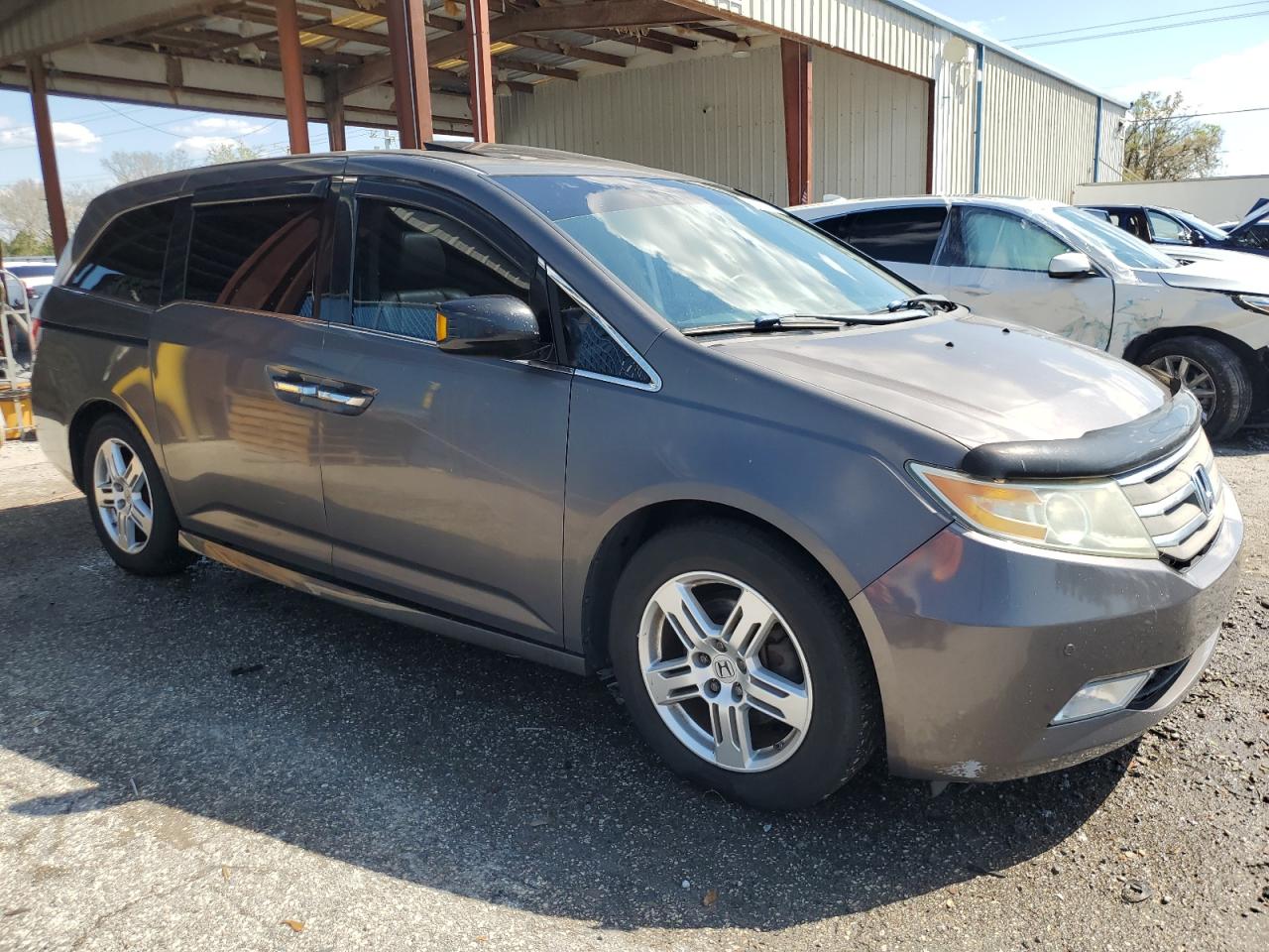2011 Honda Odyssey - Image 4