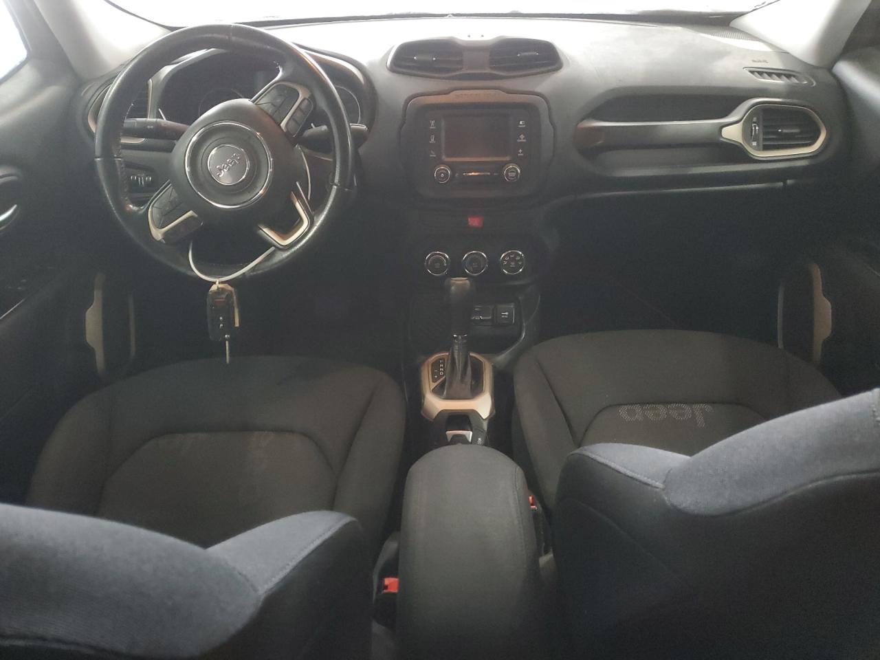 2015 Jeep Renegade - Image 8