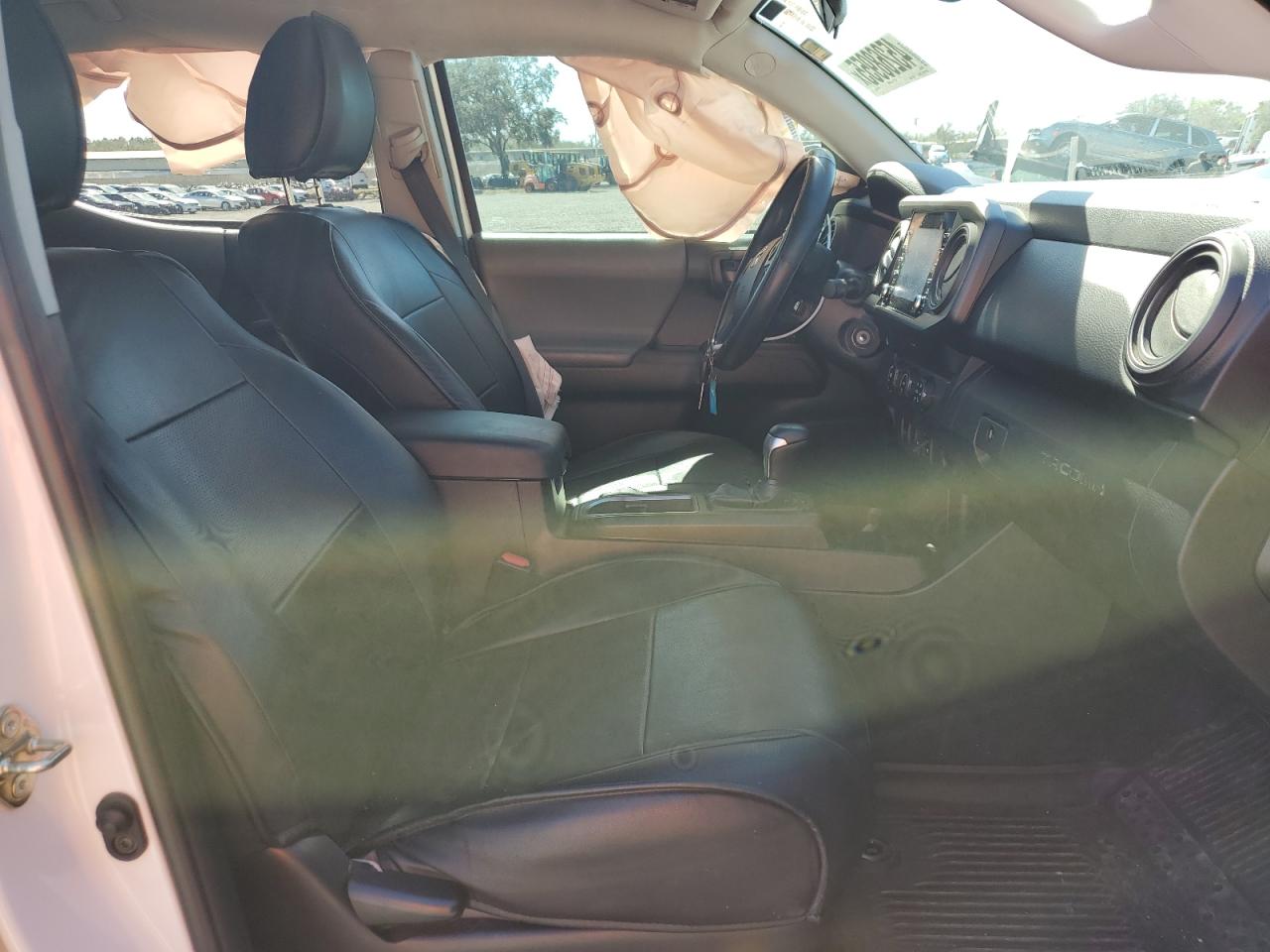 2020 Toyota Tacoma - Image 7
