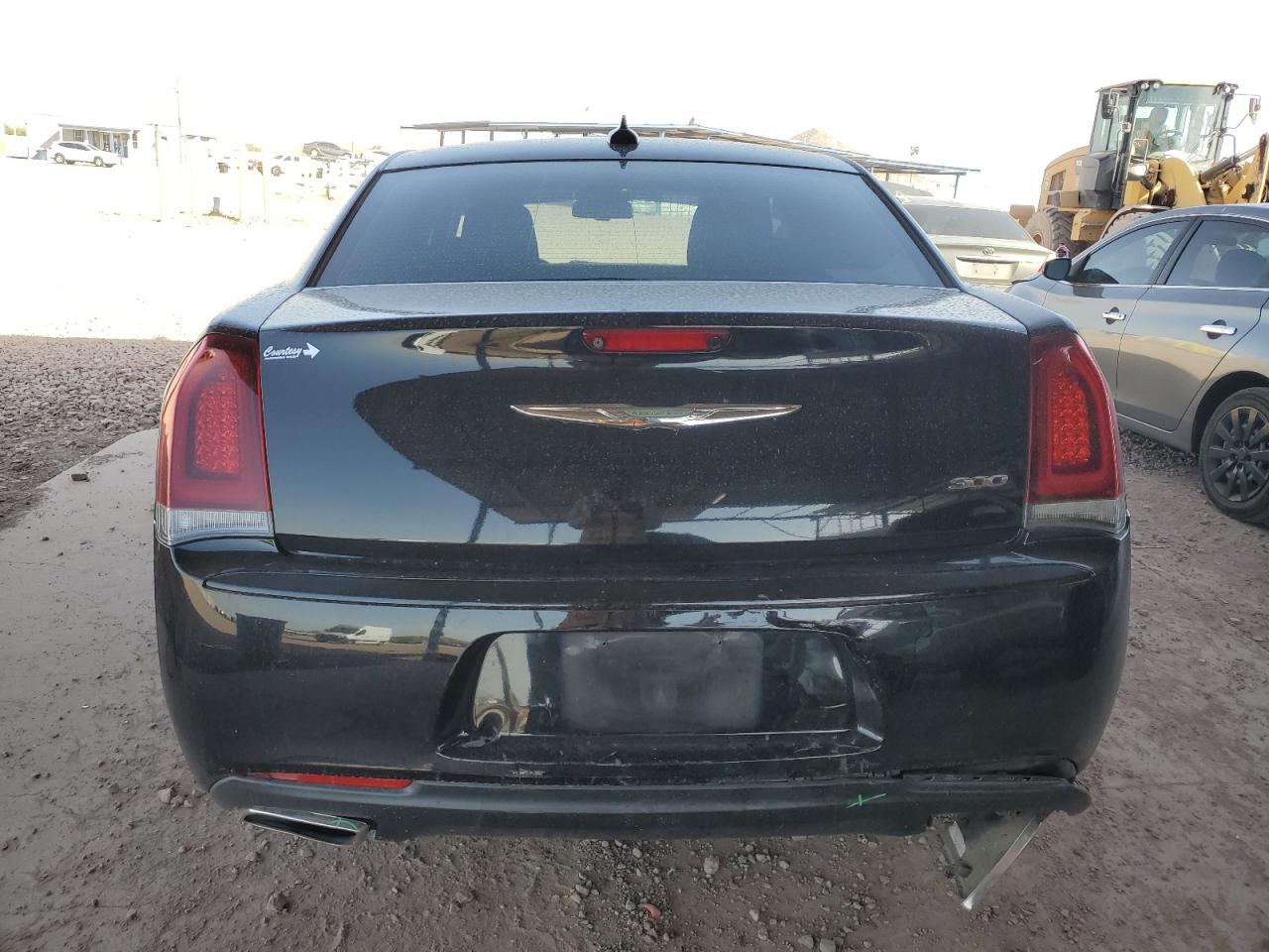 2019 Chrysler 300 - Image 6