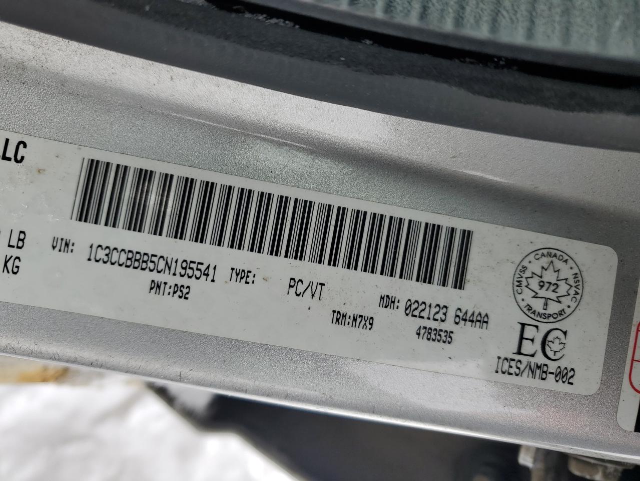 2012 Chrysler 200 - Image 13