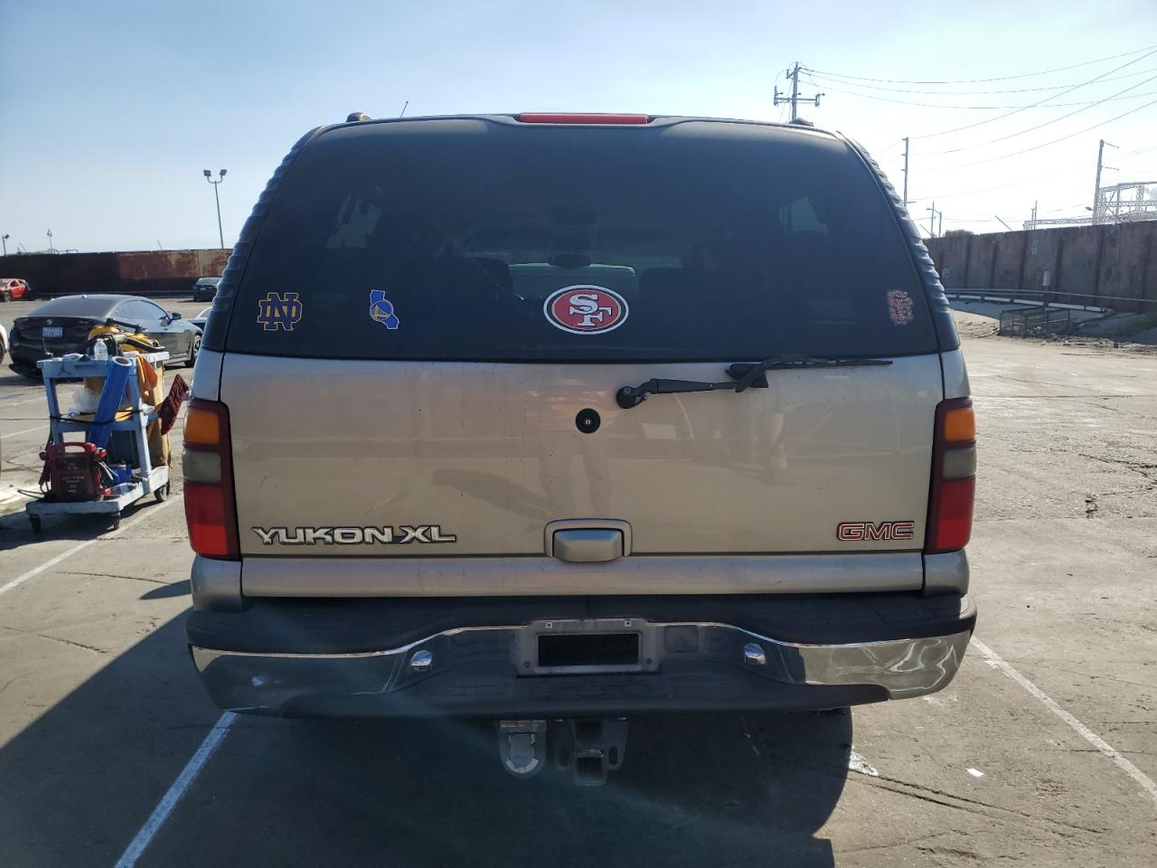 2000 GMC Yukon - Image 6
