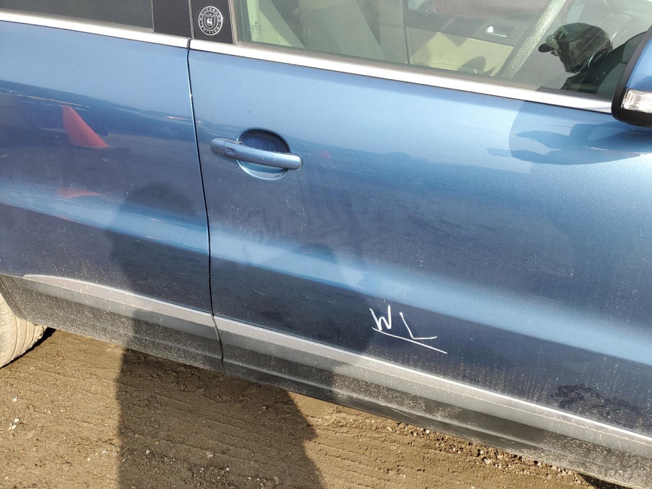 2017 Volkswagen Tiguan - Image 13