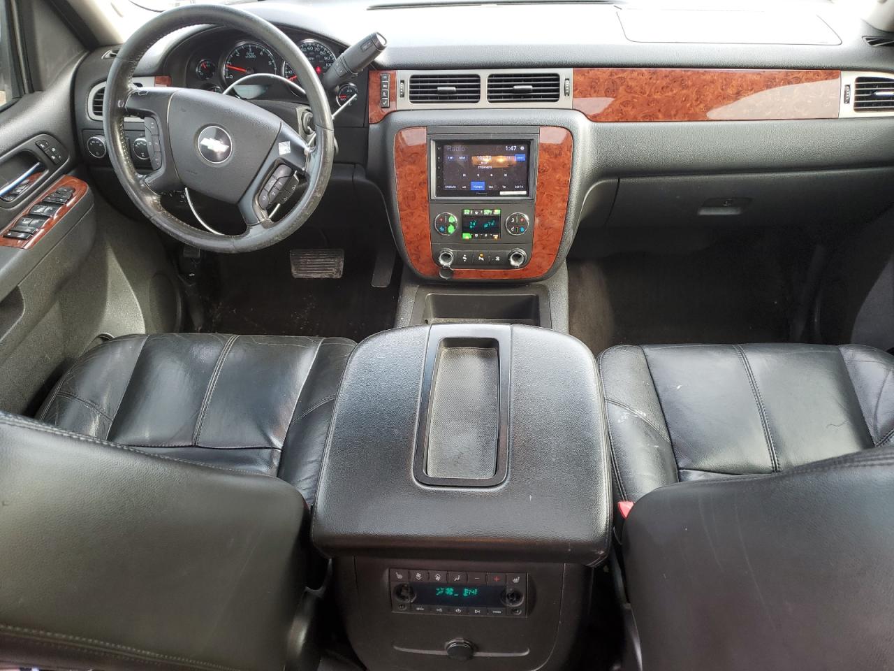 2011 Chevrolet Tahoe - Image 8