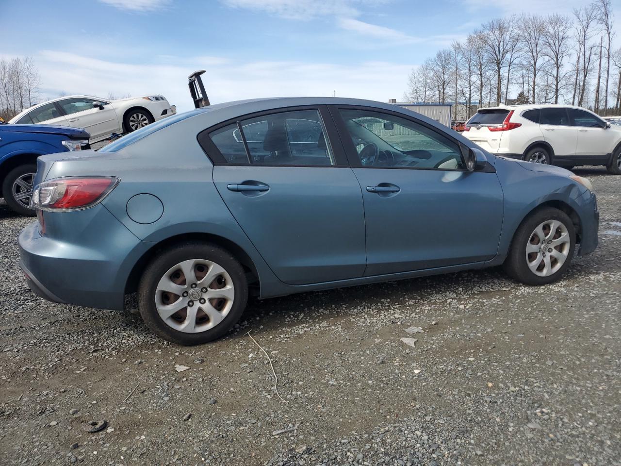 2010 Mazda 3 - Image 3