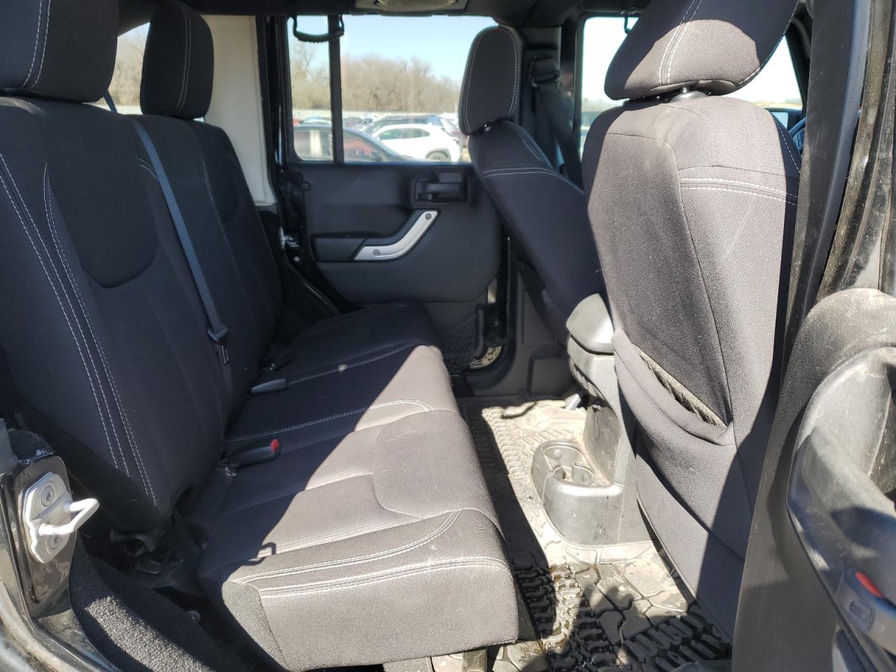 2013 Jeep Wrangler - Image 11