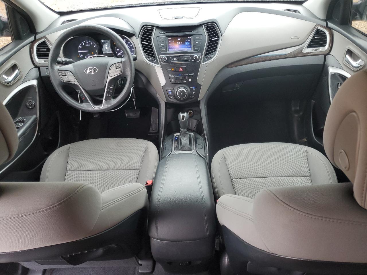 2017 Hyundai Santa Fe - Image 8