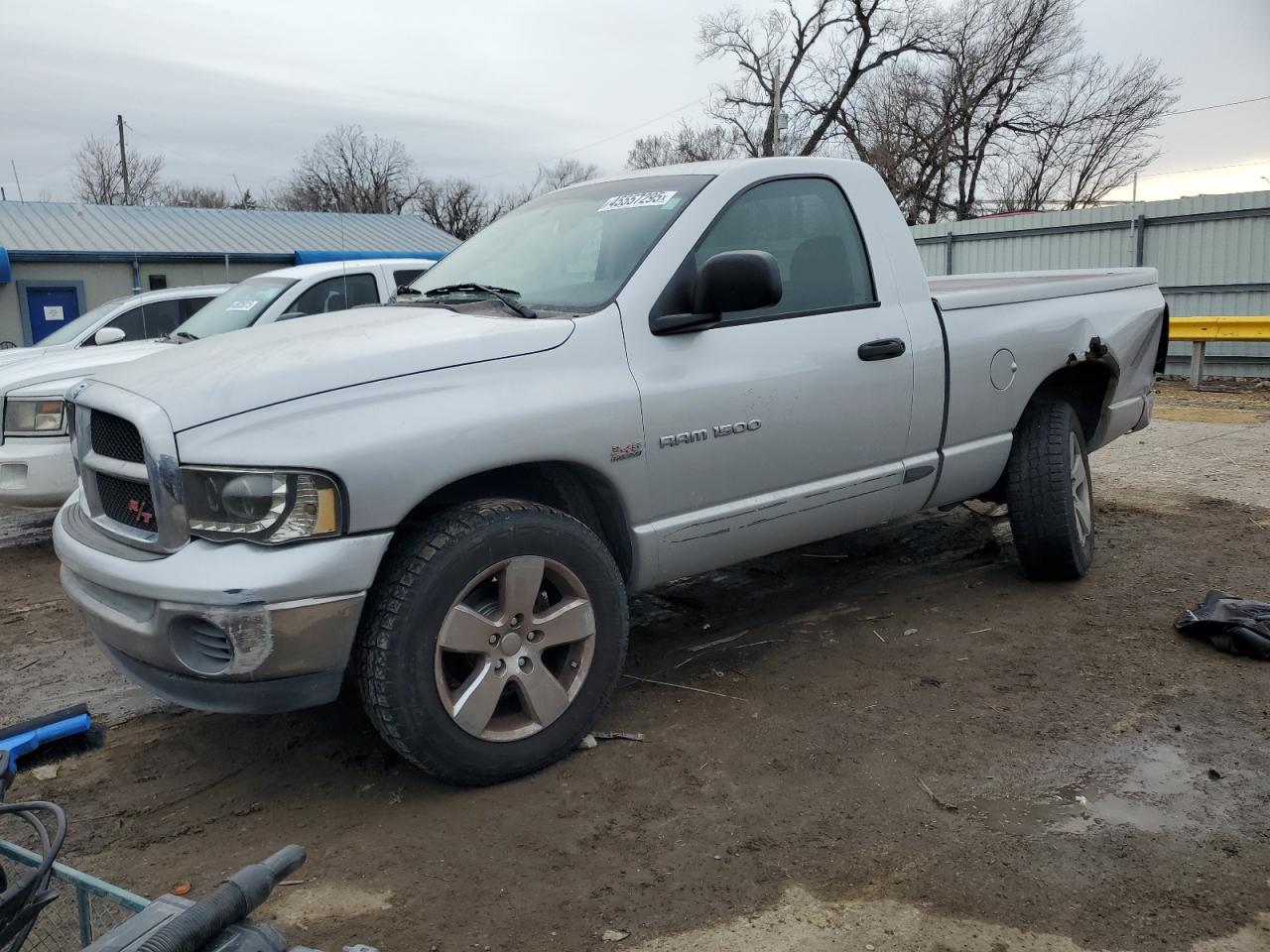 Wichita, KS에서 판매 중인 2005 Dodge Ram 1500 St - Rear End