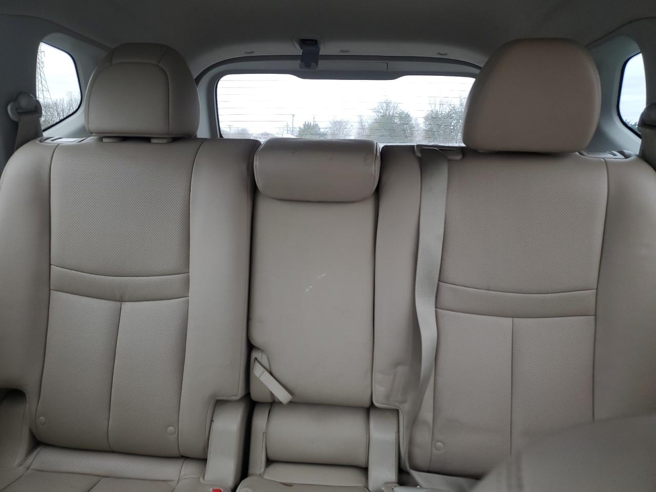 2015 Nissan Rogue - Image 10