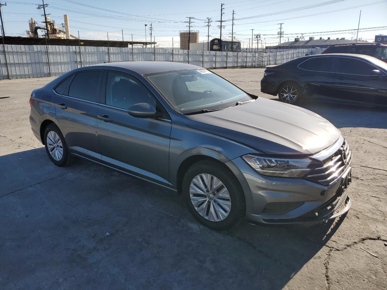 2019 Volkswagen Jetta - Image 4