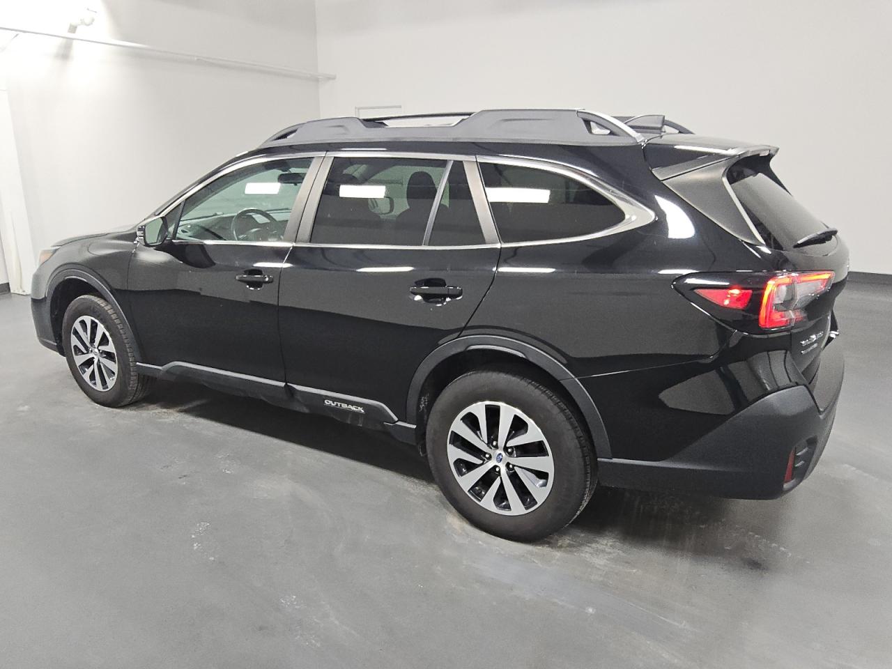 2021 Subaru Outback - Image 2