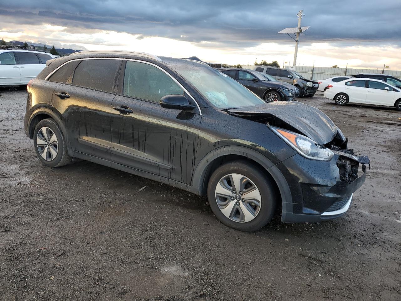 2019 Kia Niro - Image 4