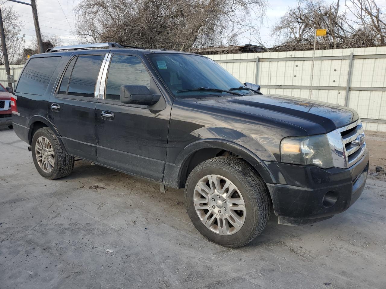 2011 Ford Expedition - Image 4