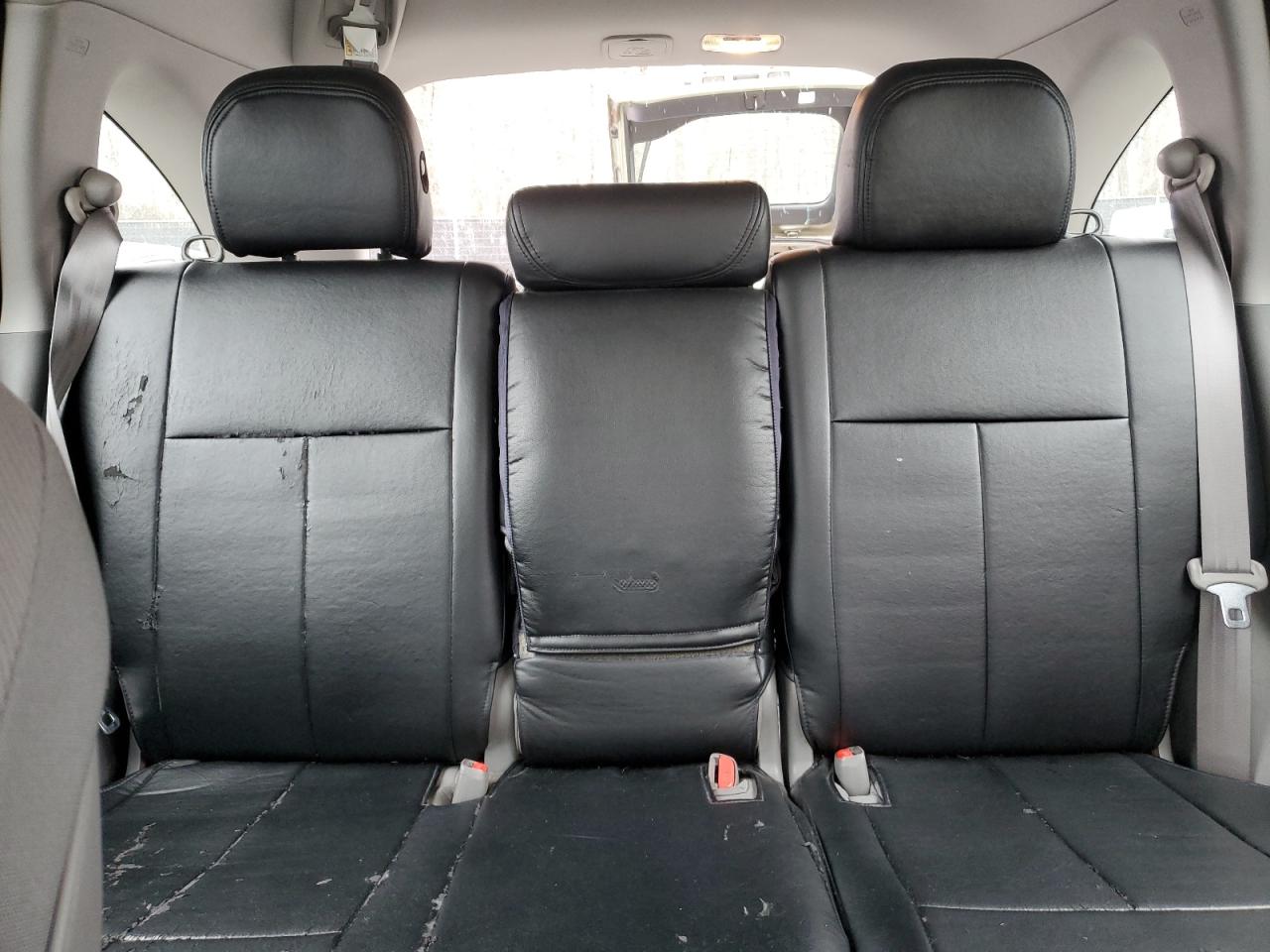 2010 Honda CR-V - Image 10