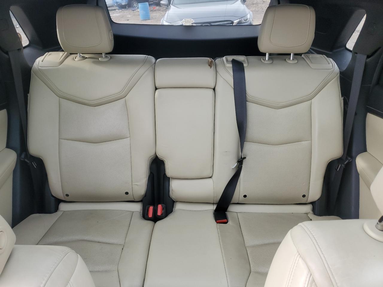 2017 Cadillac XT5 - Image 10