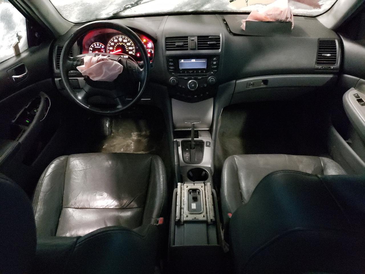 2005 Honda Accord - Image 8