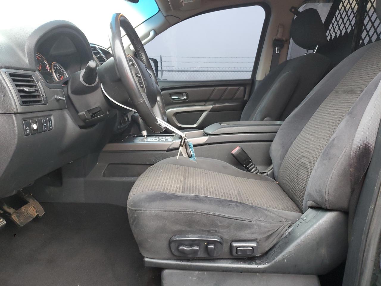 2015 Nissan Armada - Image 7