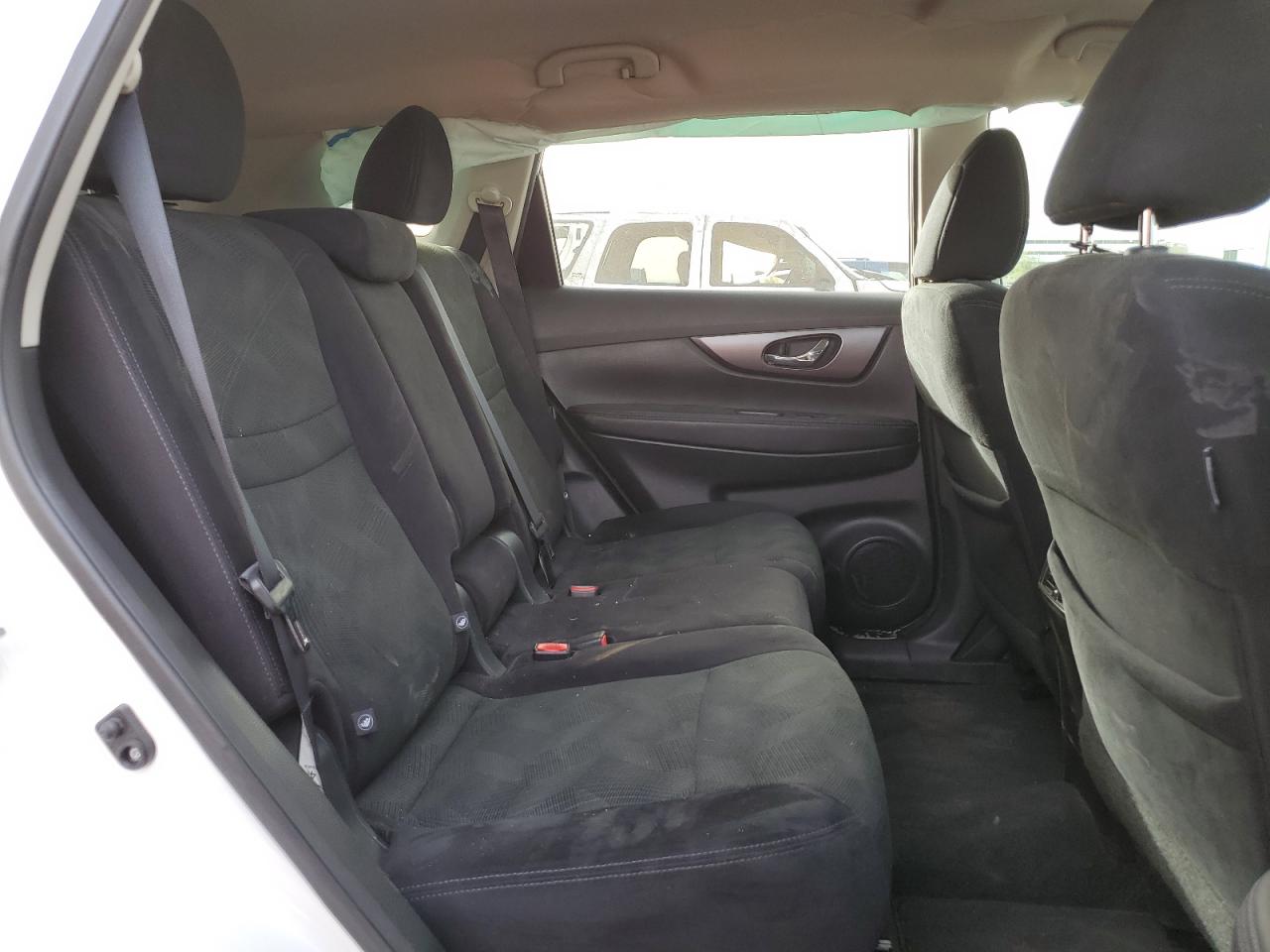 2015 Nissan Rogue - Image 11