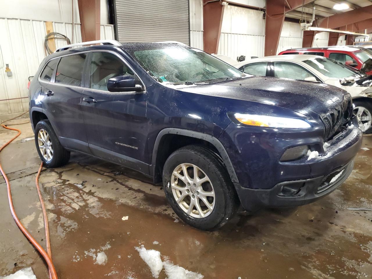 2014 Jeep Grand Cherokee - Image 4