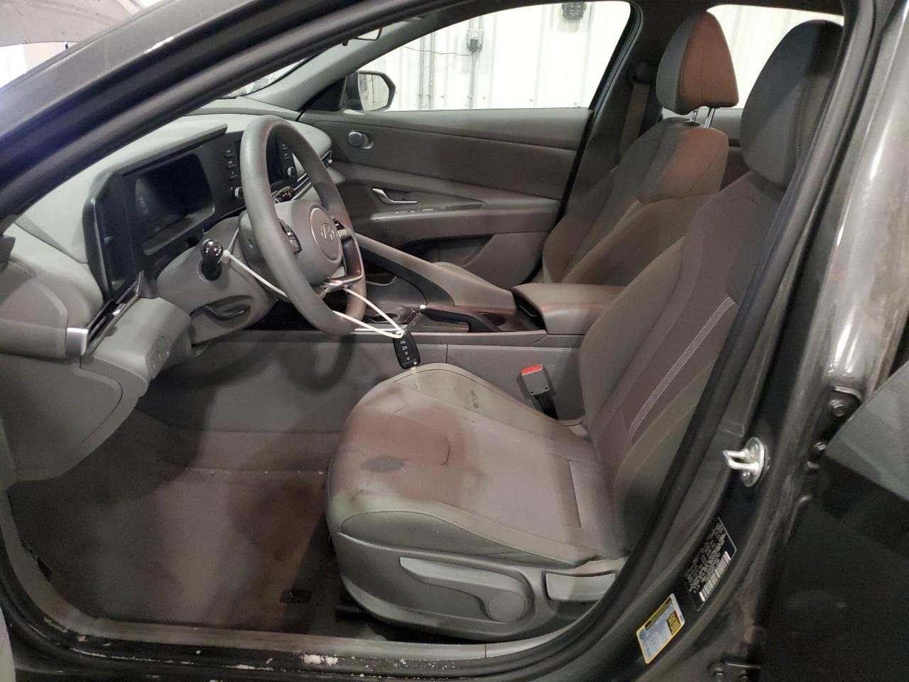 2024 Hyundai Elantra - Image 7