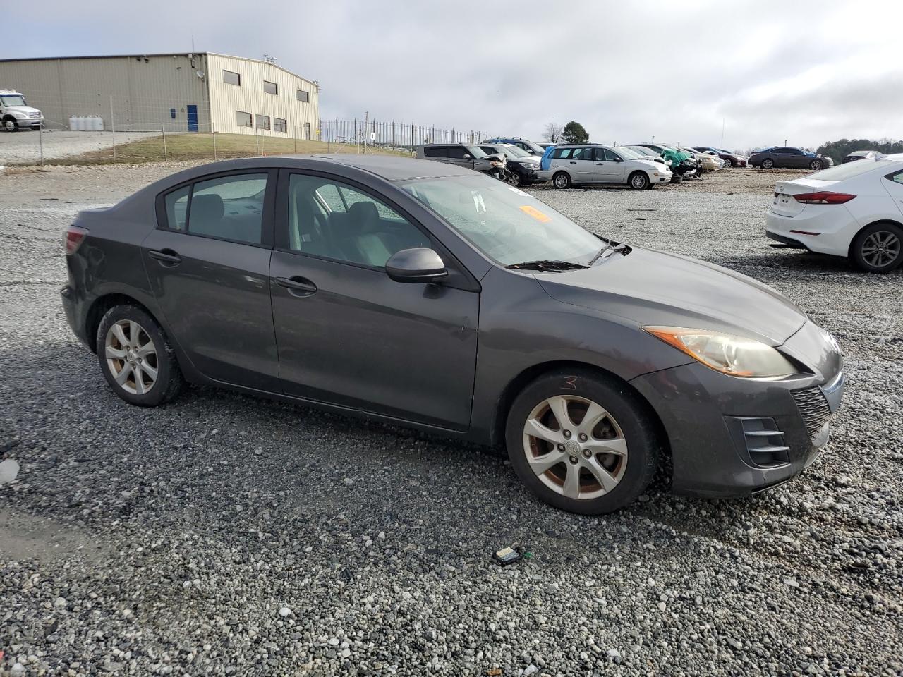 2010 Mazda 3 - Image 4