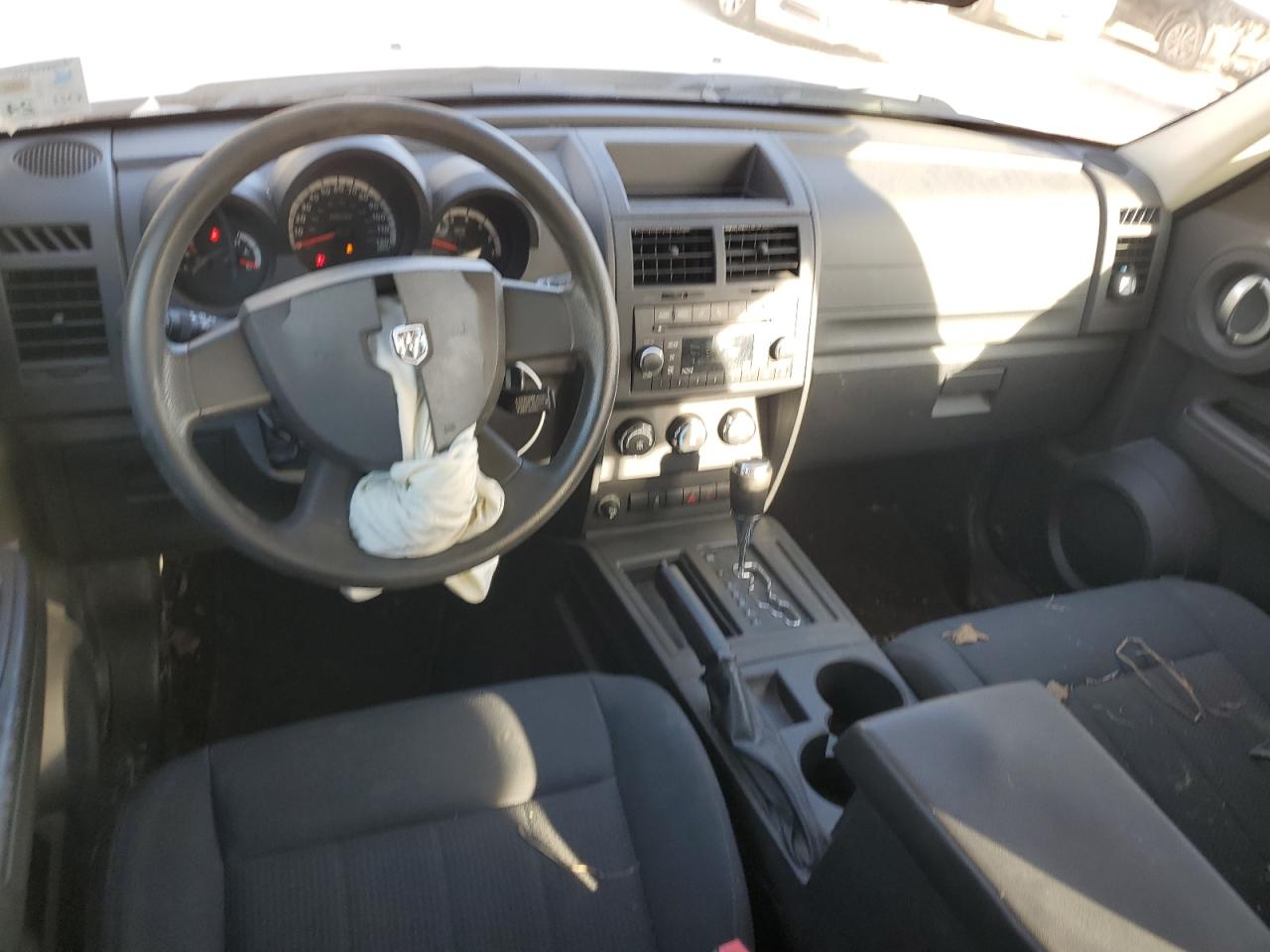 2011 Dodge Nitro - Image 8