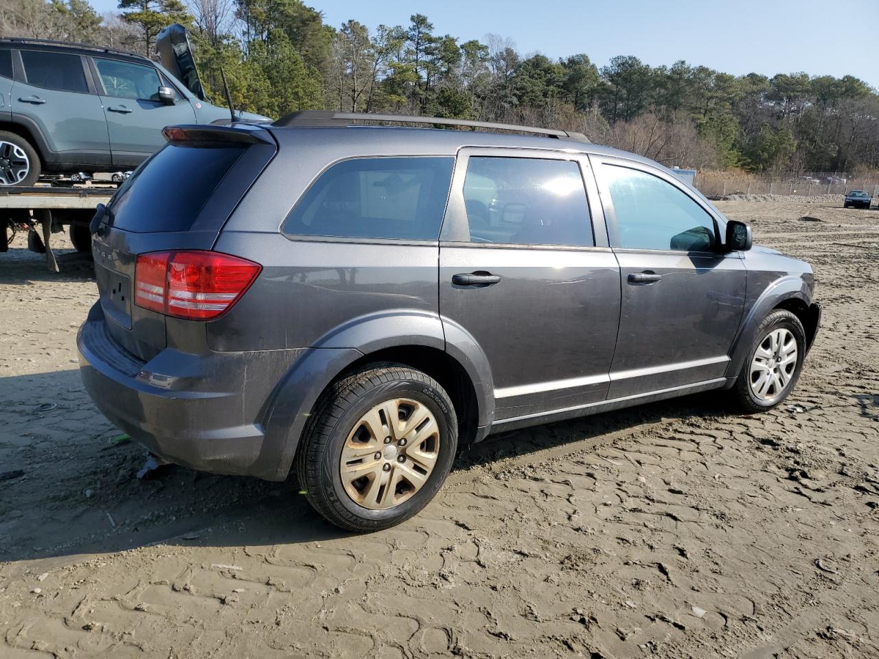 2018 Dodge Journey - Image 3