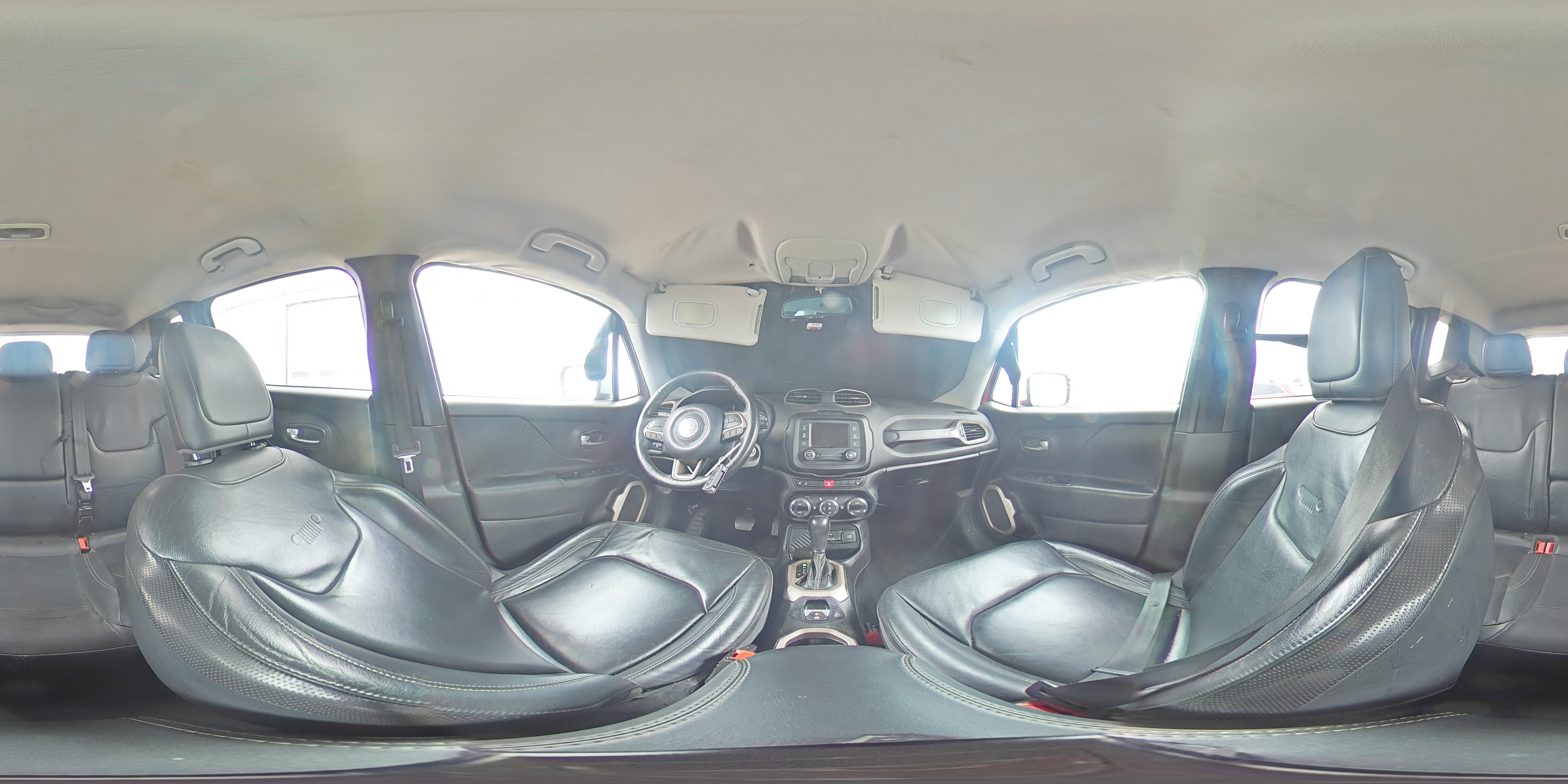 2015 Jeep Renegade - Image 15